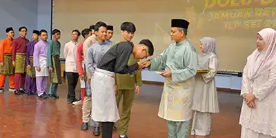 MAJLIS UKHWAH PELAJAR & SAMBUTAN HARI RAYA AIDILFITRI…